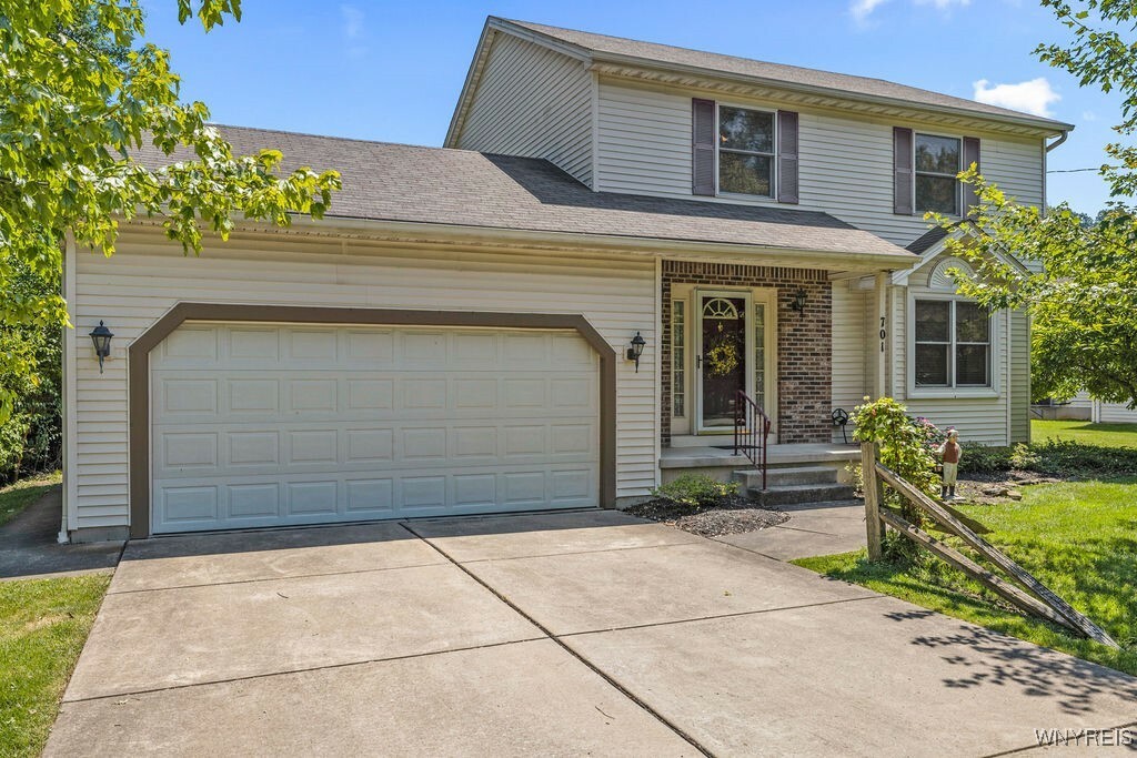 Property Photo: 701 Walker Drive NY 14092