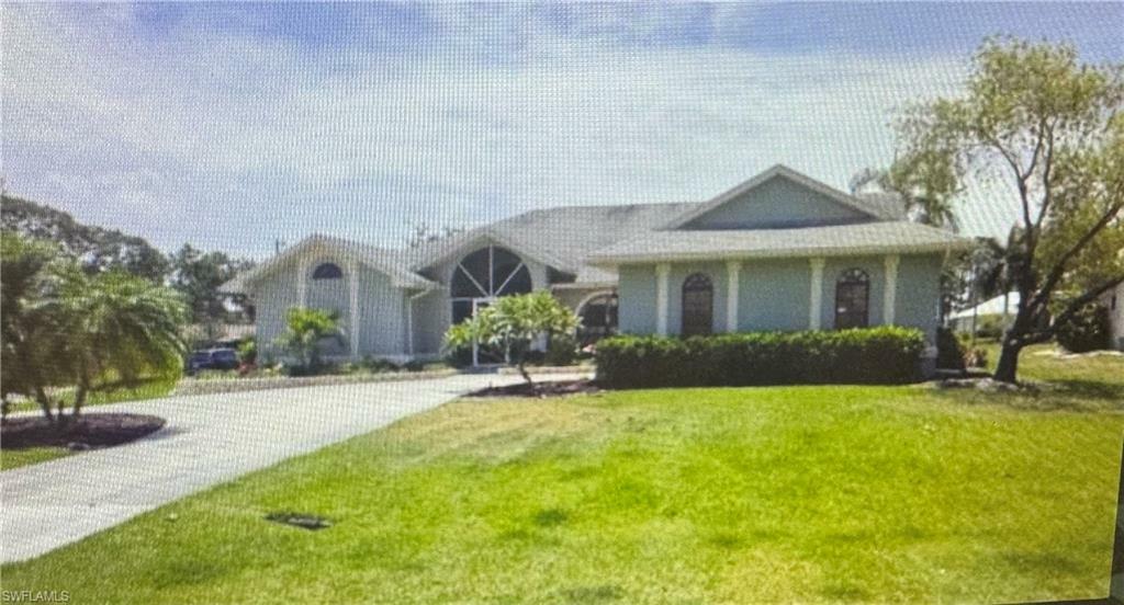 Property Photo: 1204 SW 19th Ln FL 33991