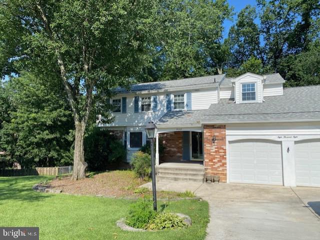 Property Photo: 8008 Leyton Place VA 22152