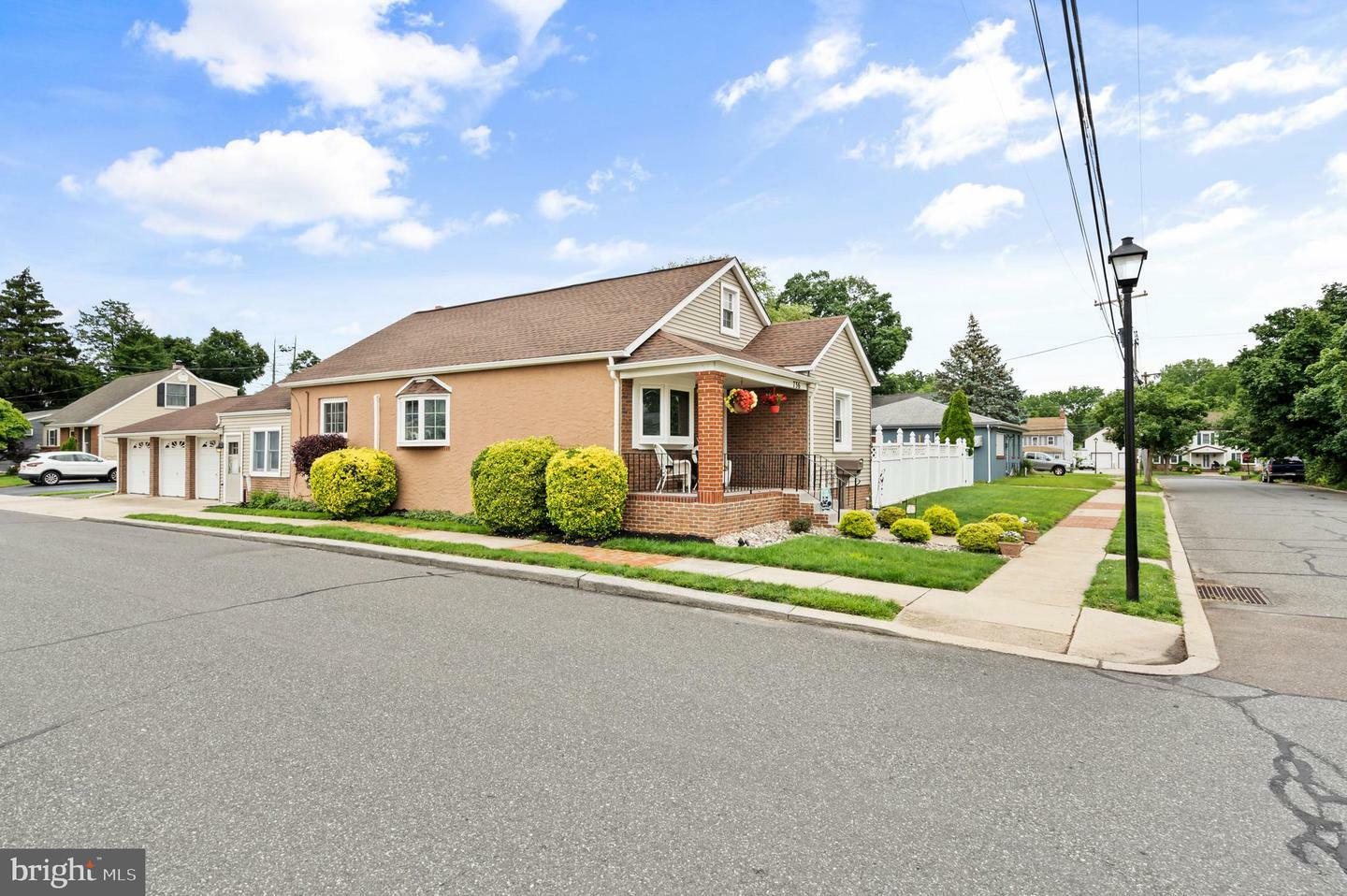 Property Photo: 736 Cheston Avenue PA 19007