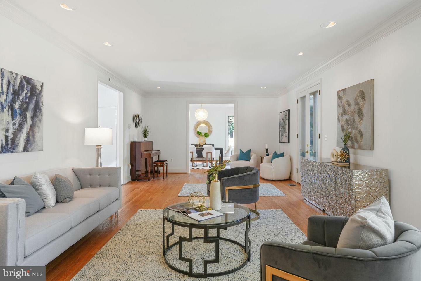 Property Photo: 4711 Foxhall Crescent NW DC 20007