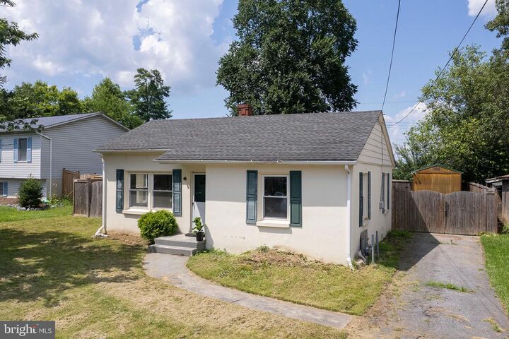 Property Photo: 143 Dowell J Circle VA 22602