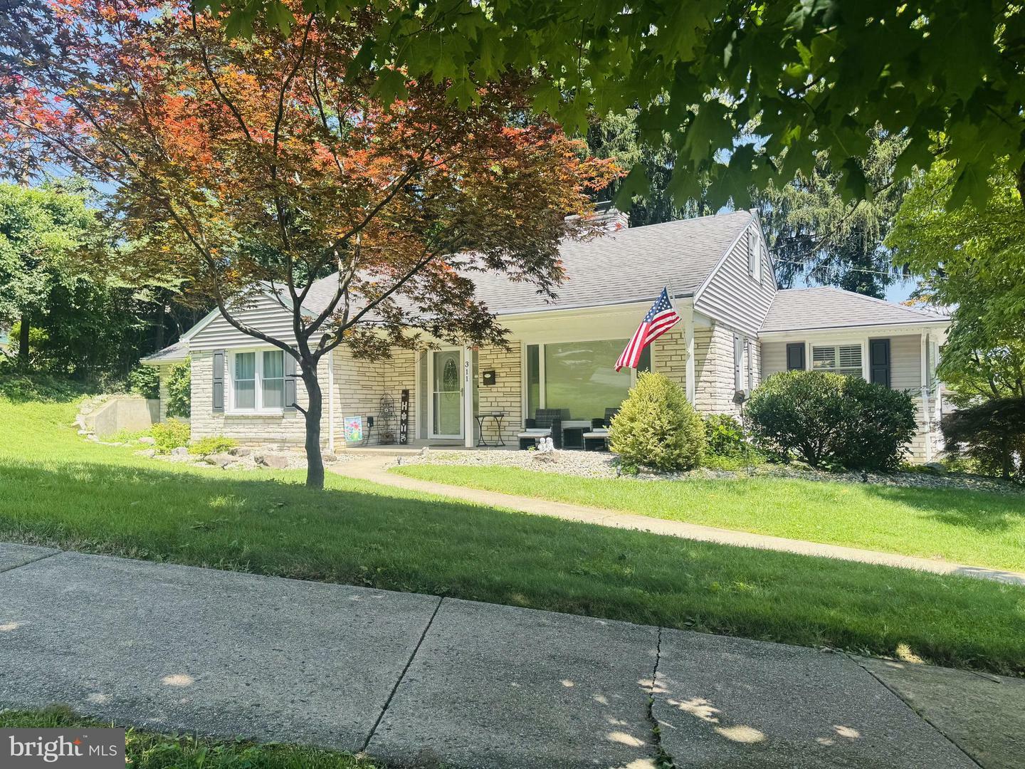 Property Photo:  311 Lynoak Avenue  PA 19607 