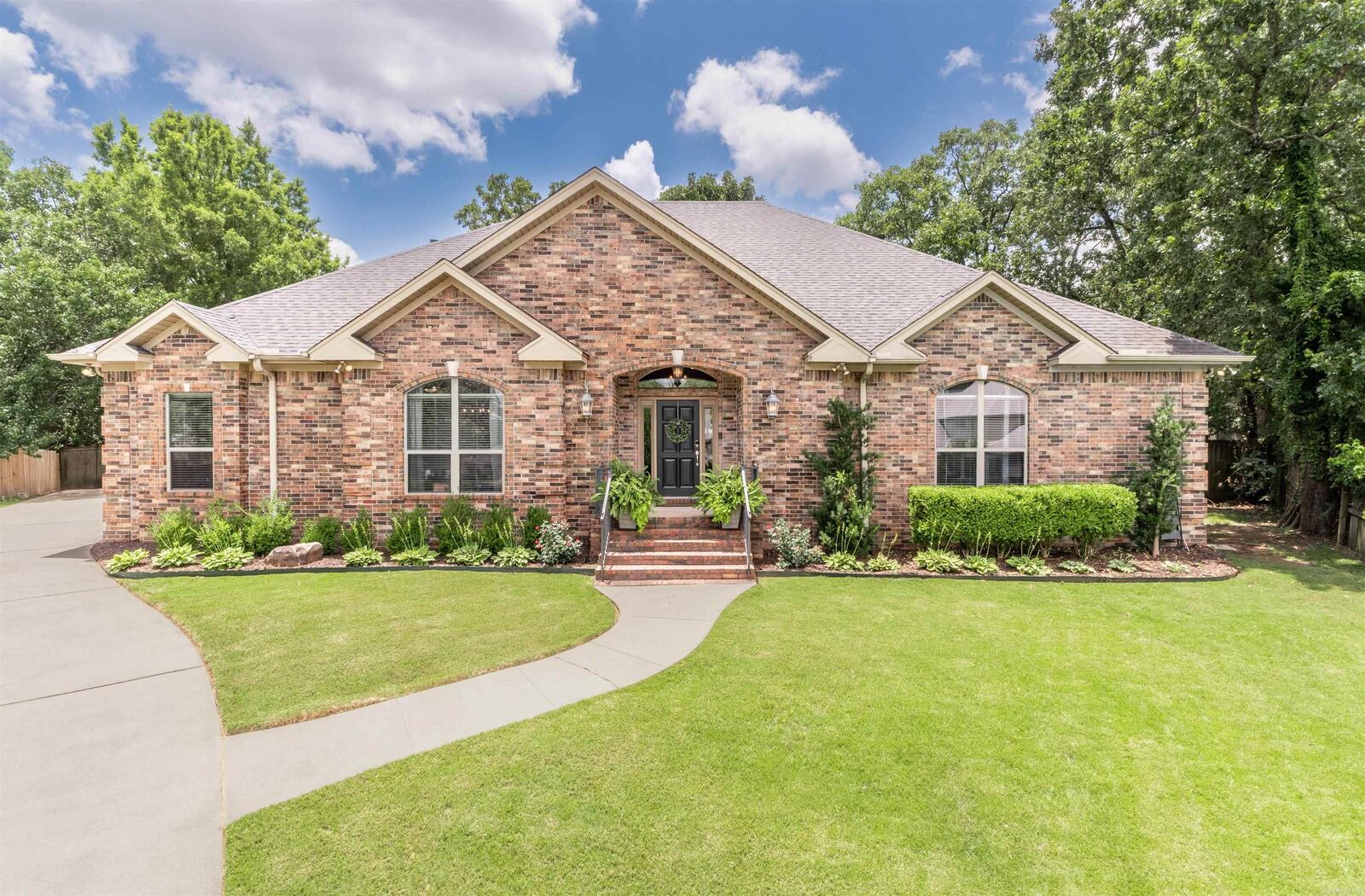 Property Photo:  25 Southshore Cove  AR 72113 