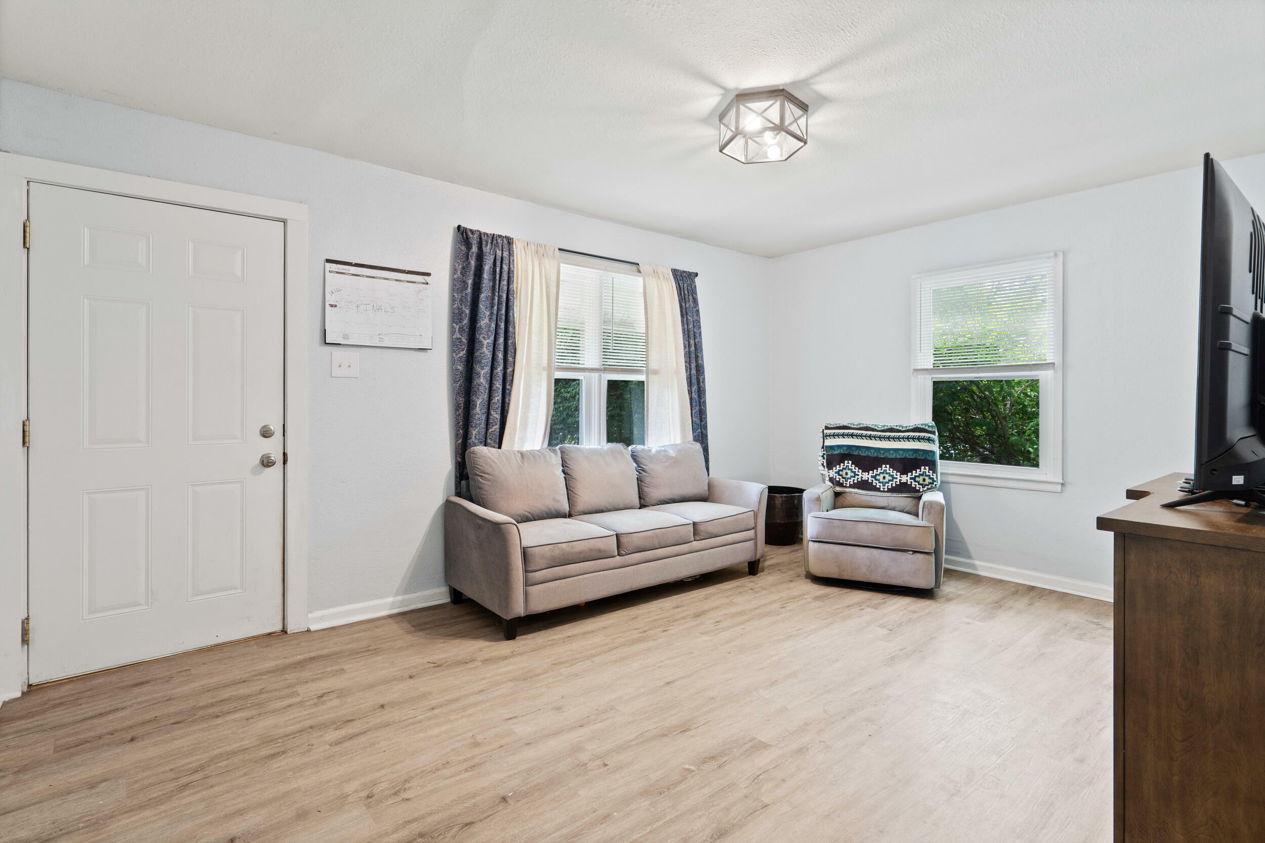 Property Photo: 1305 Sims St MO 65201