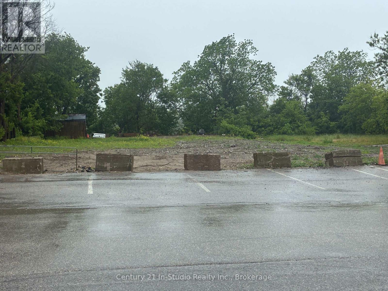 Property Photo:  330 Durham Market Street South  ON N2Z 2A2 