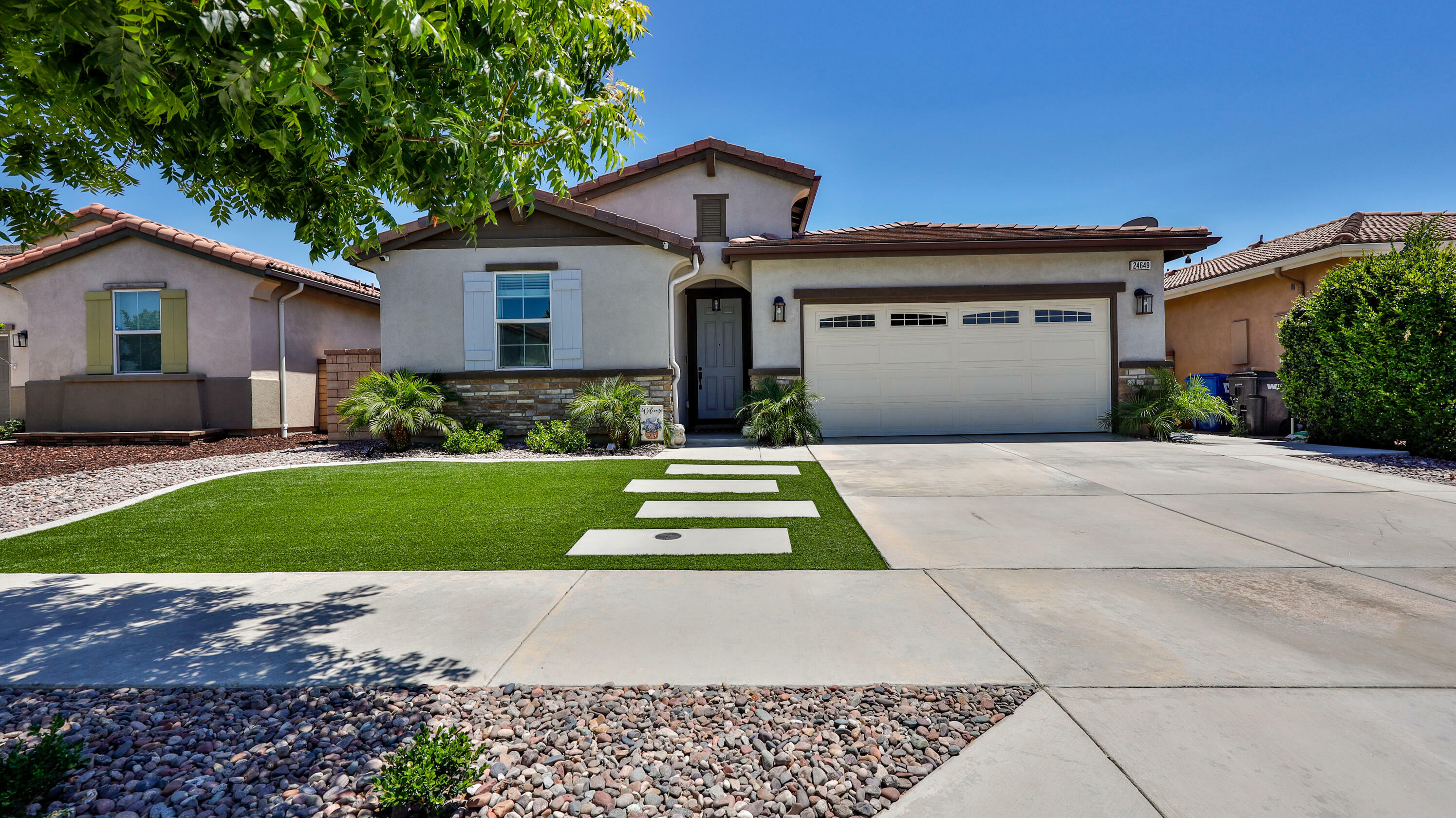 24649 Blue Feather Circle  Menifee CA 92587 photo