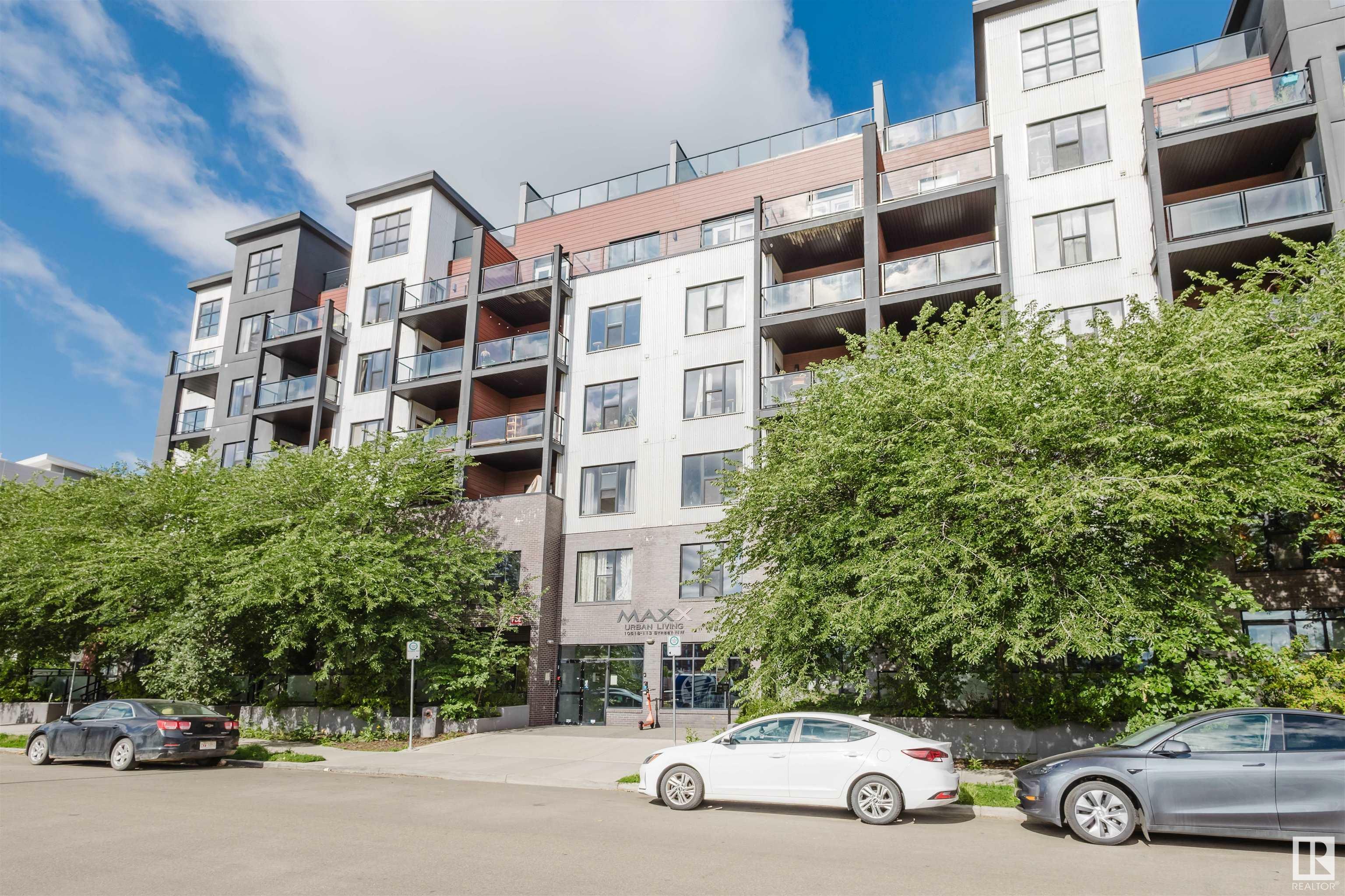 Property Photo: 10518 113 Street NW 504 AB T5H 0C6