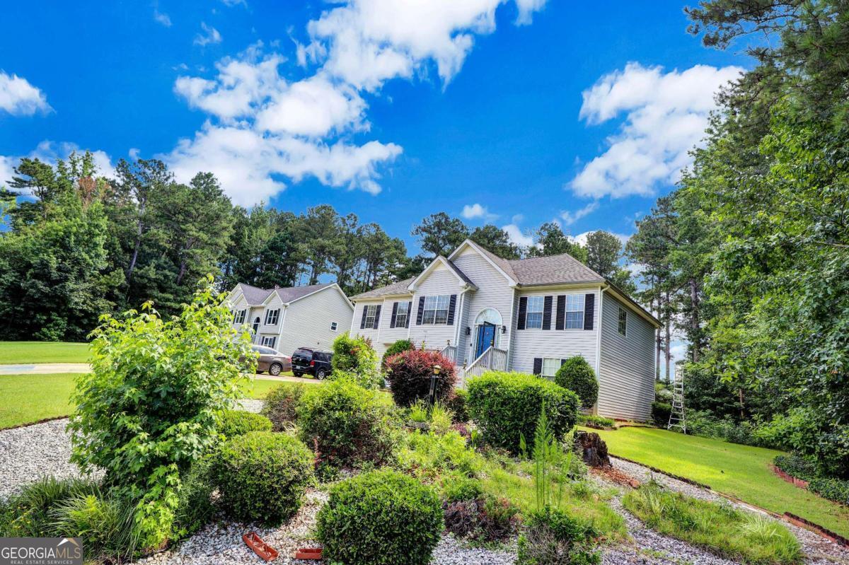 Property Photo: 120 Falls Crossing GA 30016
