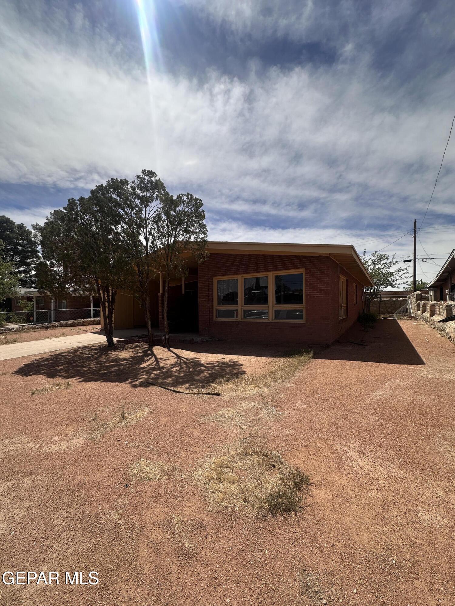 Property Photo: 5210 Antonio Avenue TX 79924