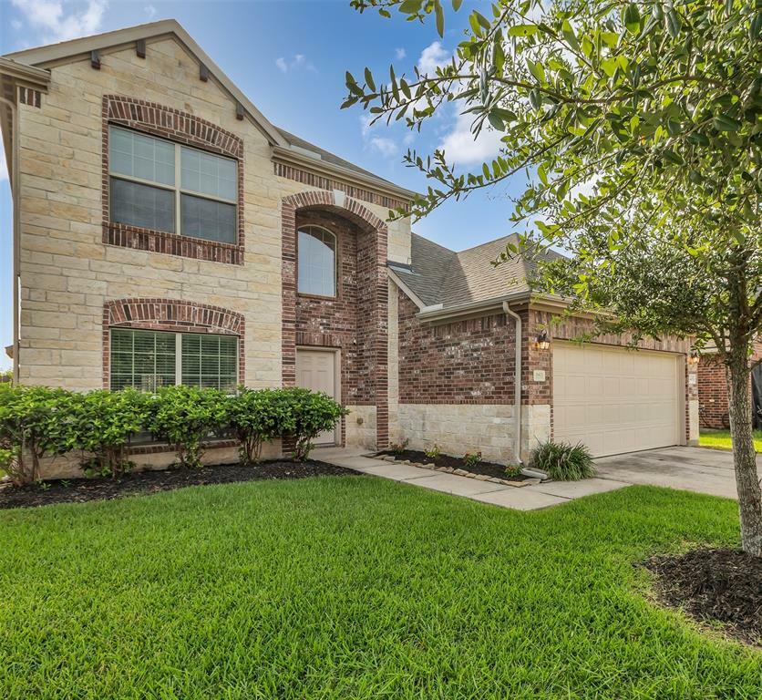 Property Photo: 8403 Broadleaf Avenue TX 77521