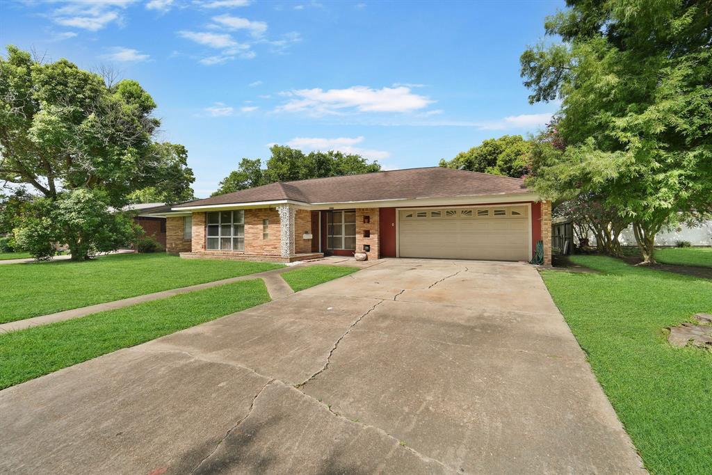Property Photo: 2210 San Jacinto Drive TX 77502