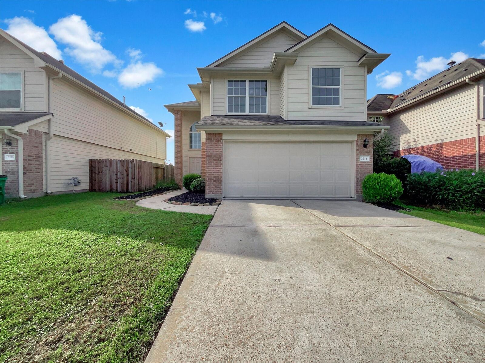 Property Photo:  2714 Shearwater Bend Drive  TX 77396 