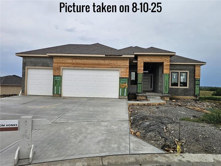 11275 S Gleason Road  Olathe KS 66061 photo