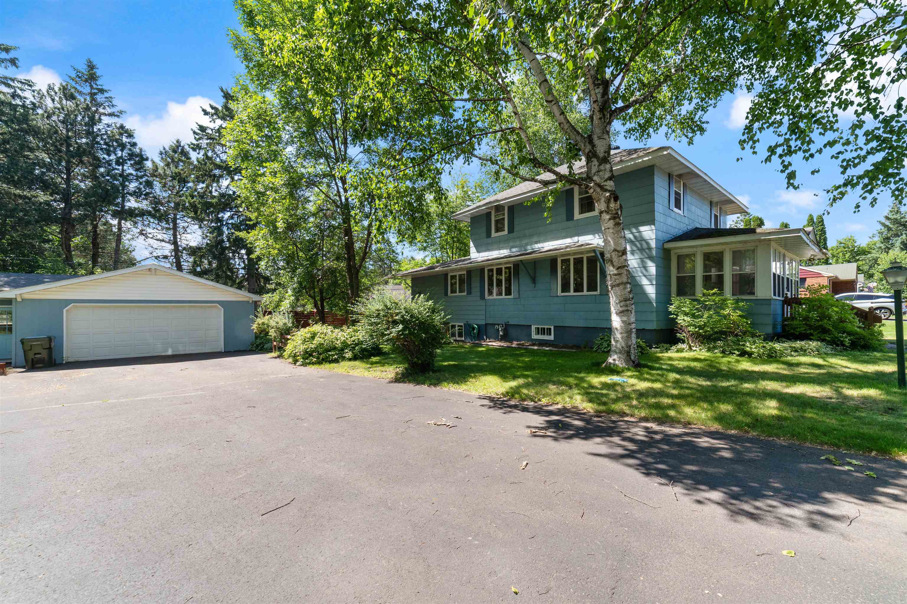 Property Photo: 323 19th St MN 55720