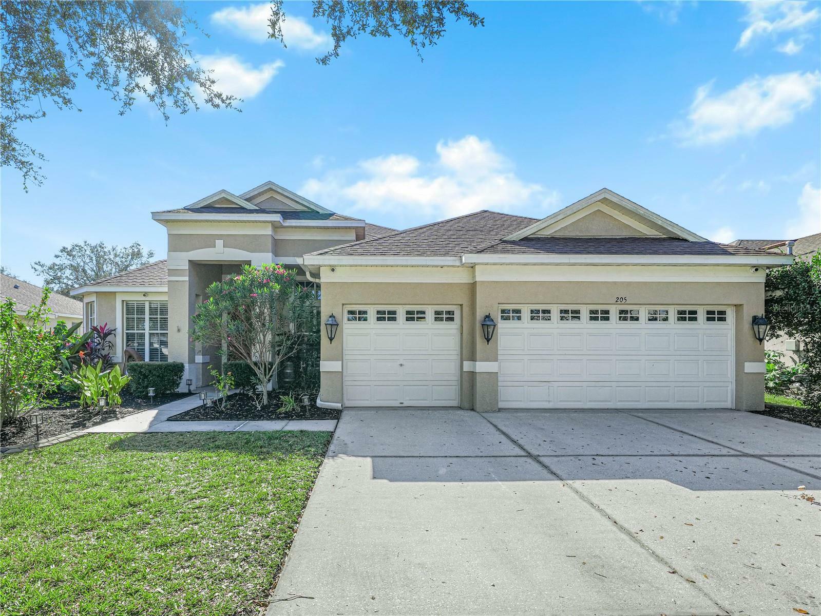 Property Photo: 205 Bon Vie Place FL 33594