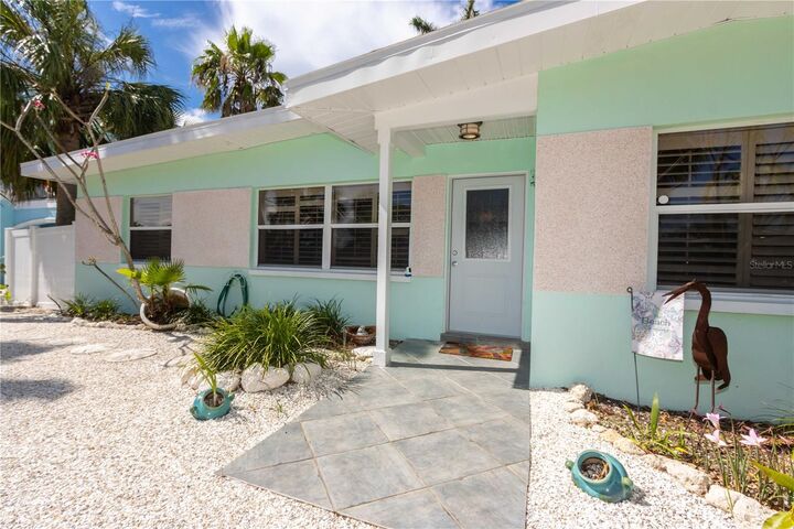 Property Photo:  112 7th Street  FL 33786 
