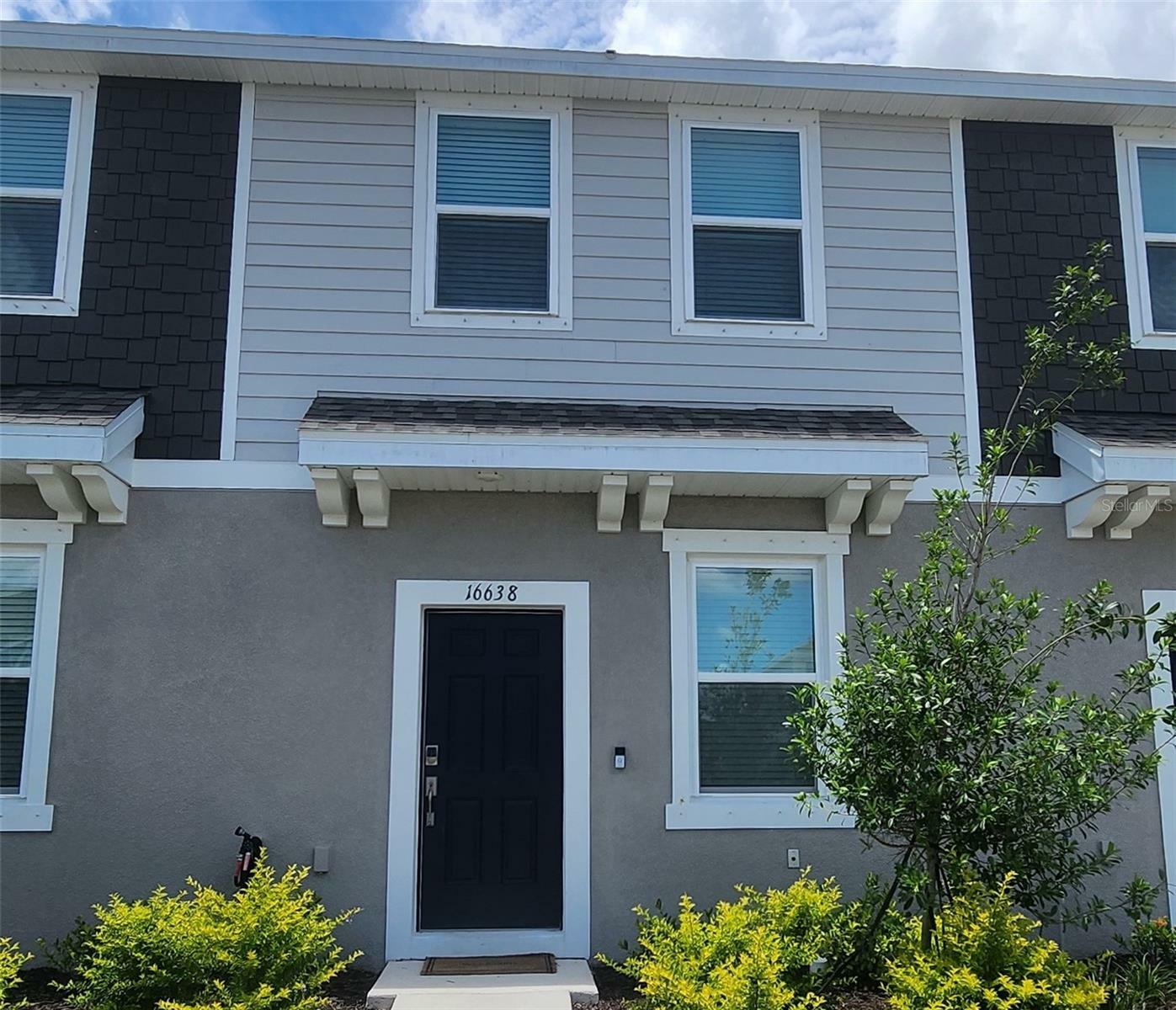 Property Photo: 16638 San Nicola Place FL 34211