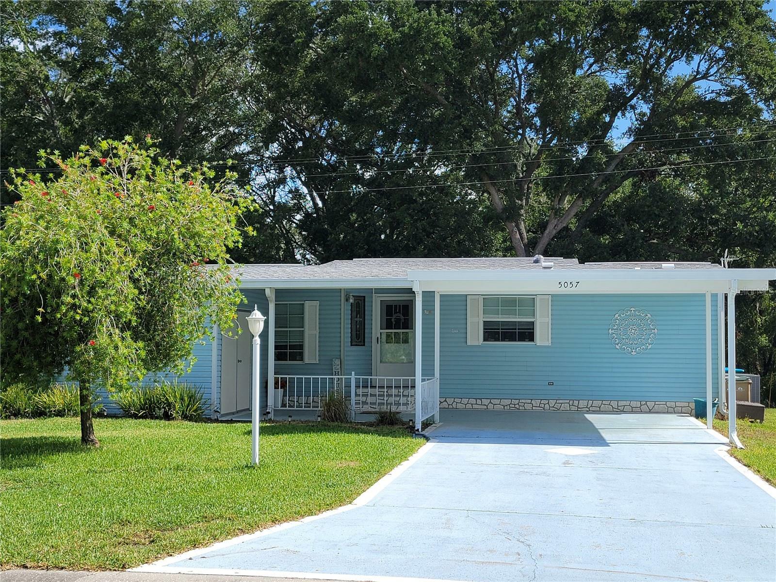 Property Photo: 5057 El Destino Drive FL 34748