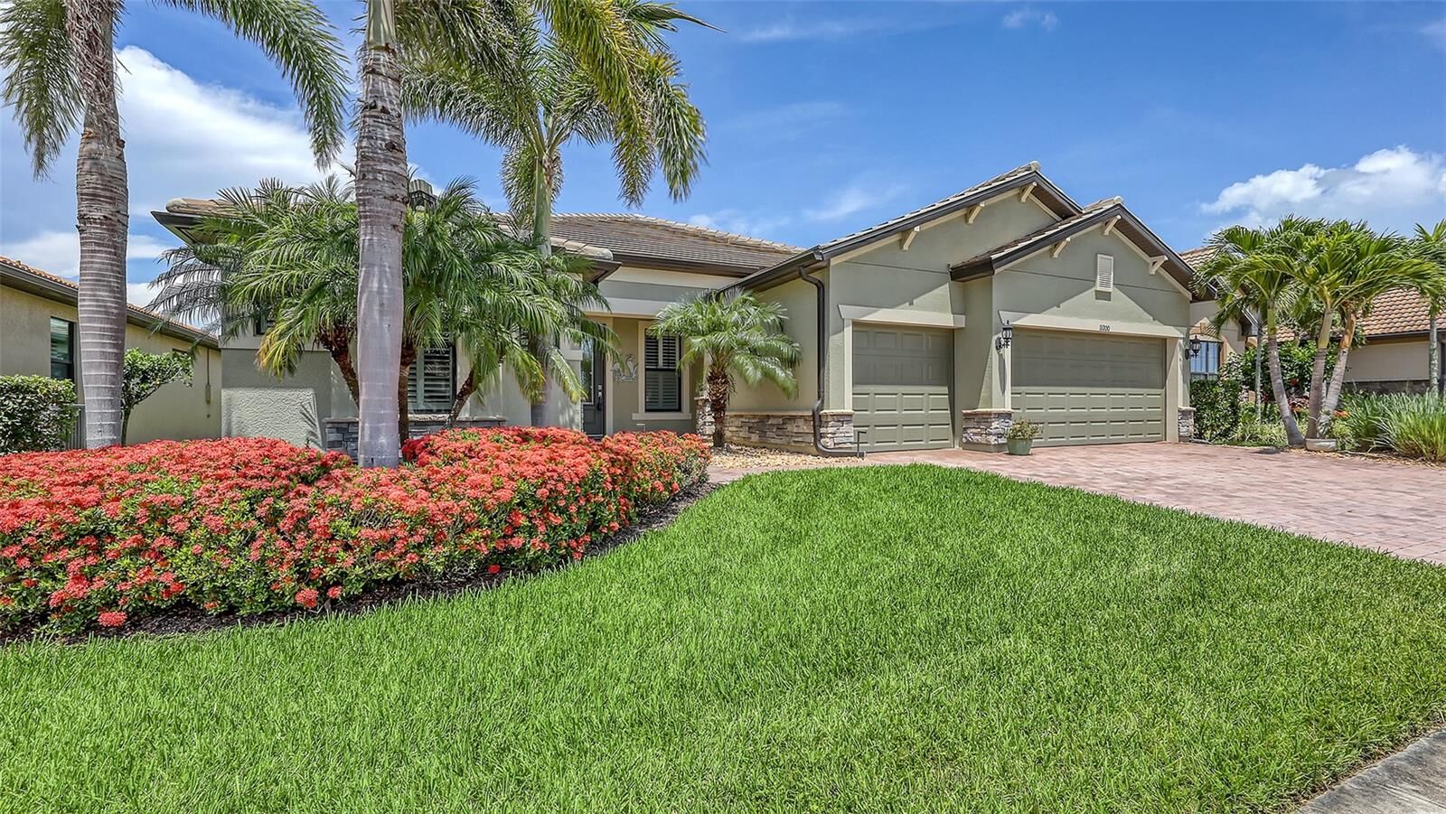 Property Photo: 11200 Whimbrel Lane FL 34238