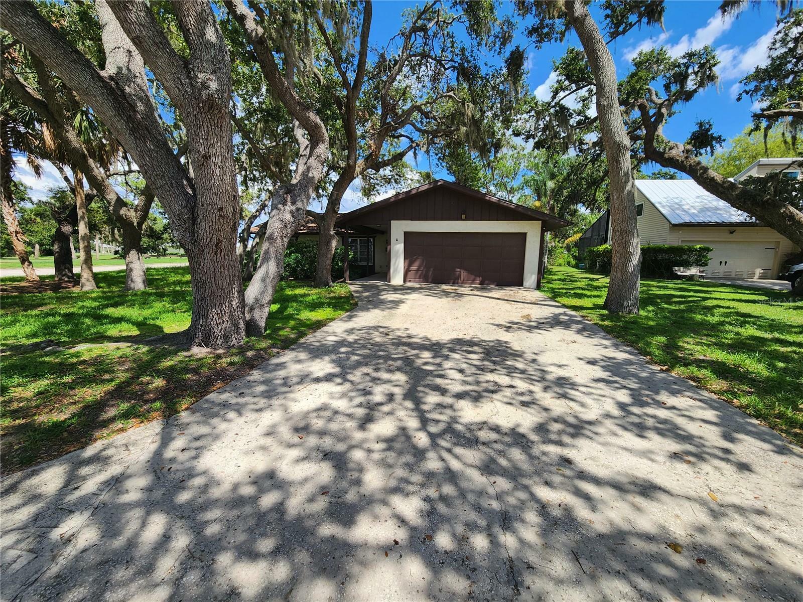 Property Photo: 5629 Boulder Boulevard FL 34233