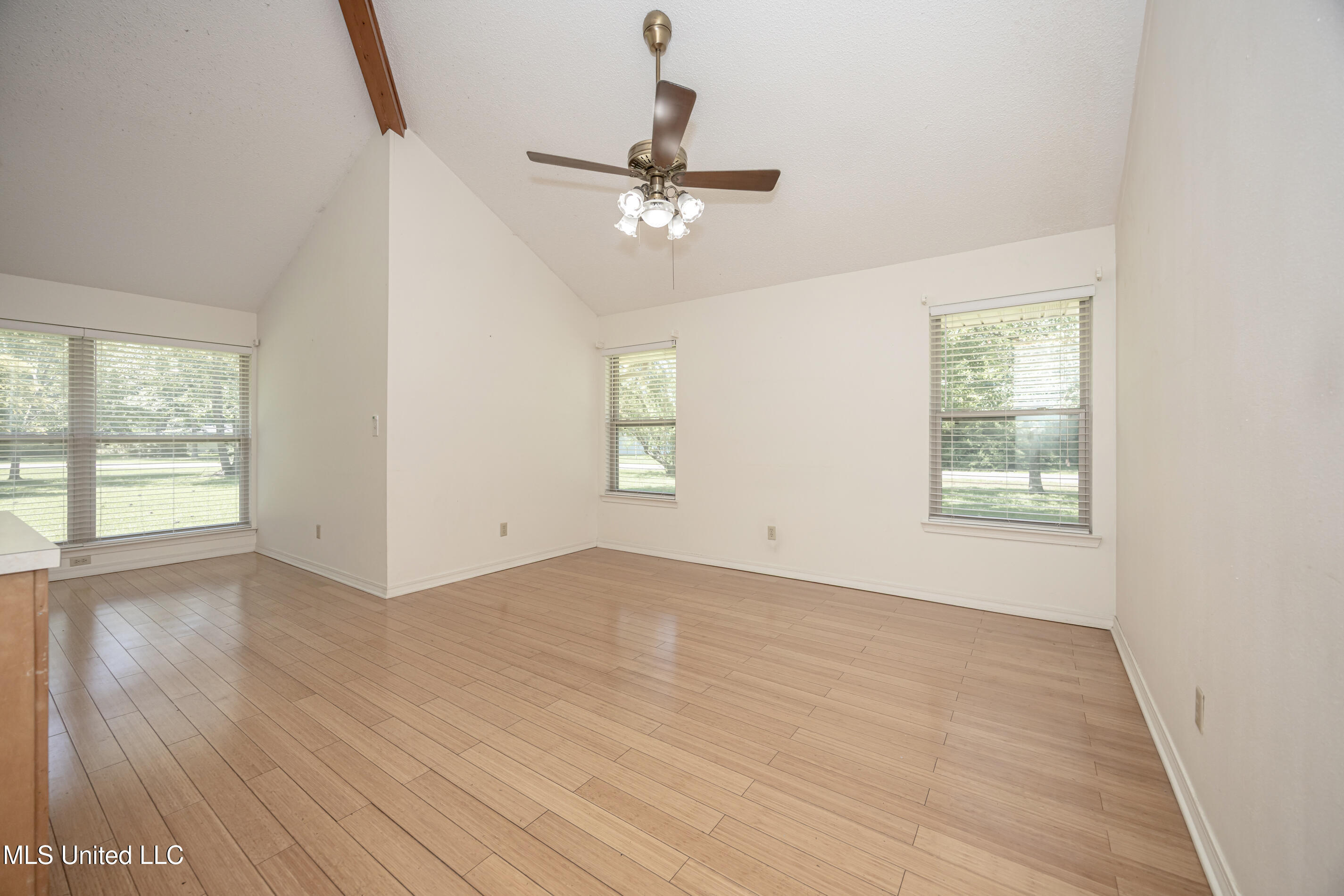 Property Photo: 19 Davis Bayou Circle MS 39564