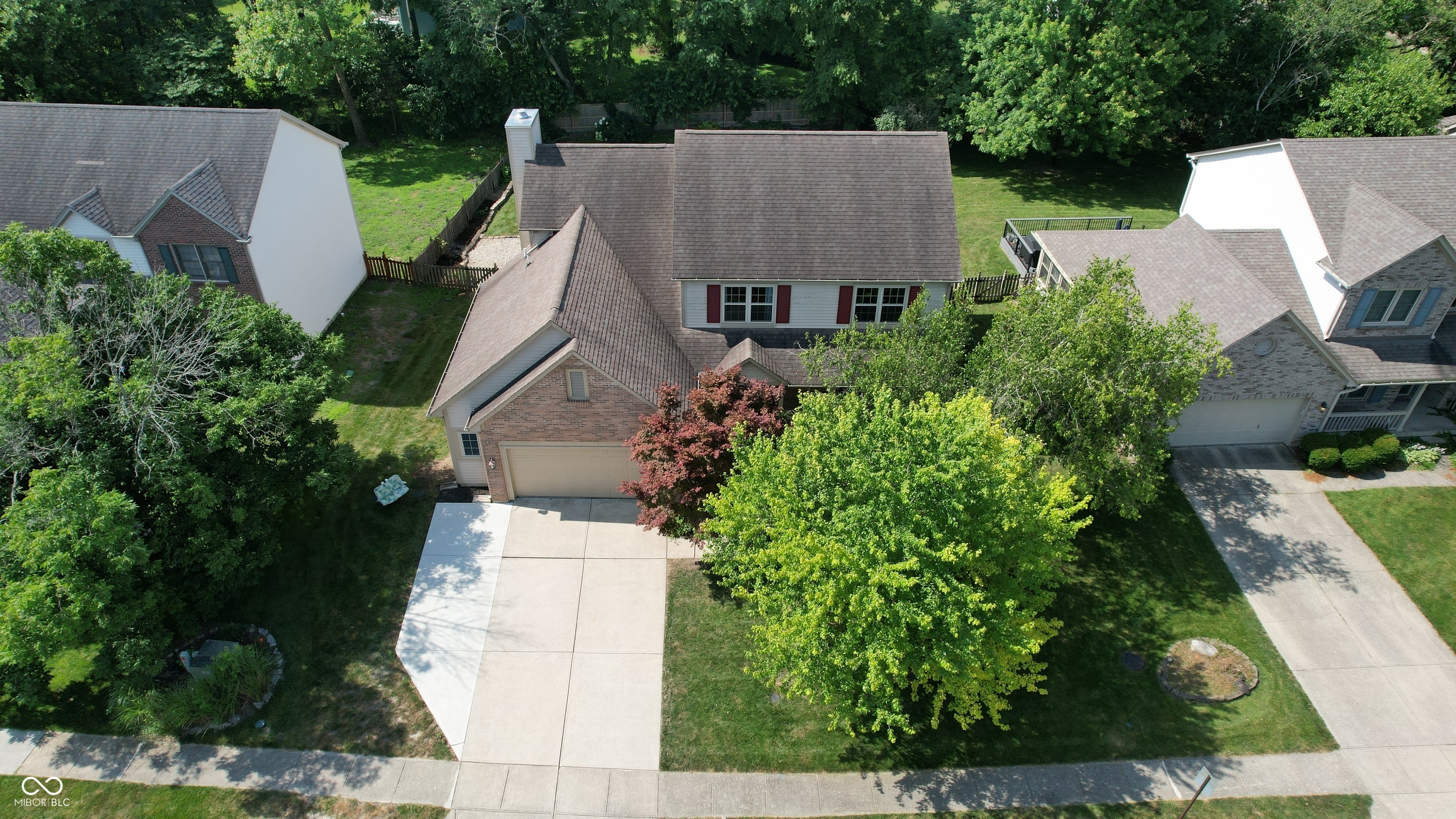Property Photo: 9831 Deering Street IN 46037