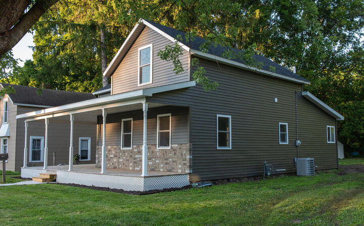 Property Photo:  1120 8th Street  MI 49093 
