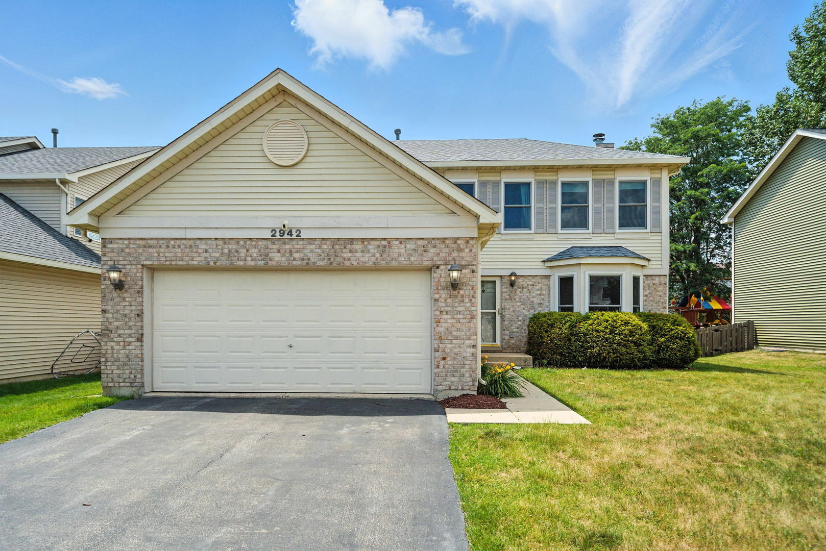 Property Photo: 2942 Heather Lane IL 60538