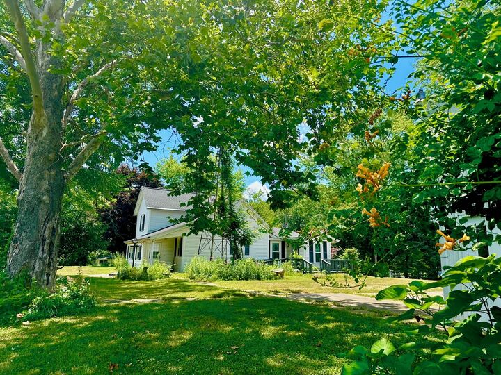 Property Photo: 1184 Il Route 10 IL 61856