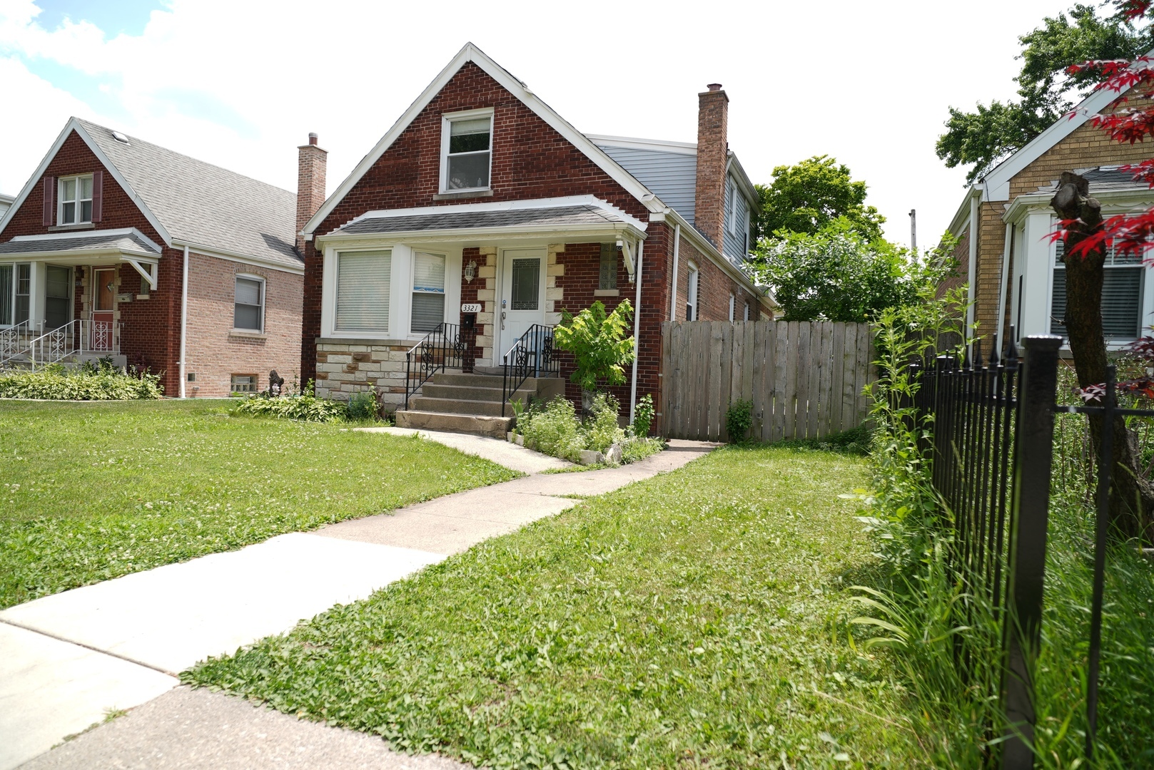 Property Photo: 3321 W 71st Street IL 60629