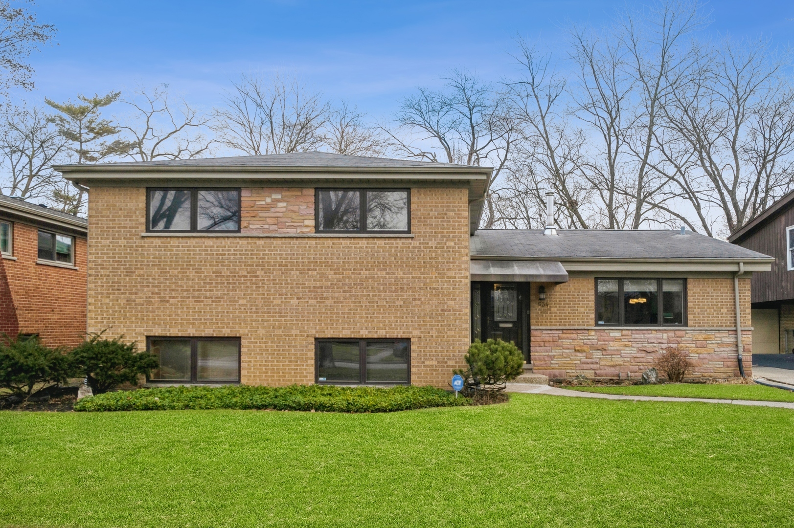 Property Photo: 634 Laporte Avenue IL 60091