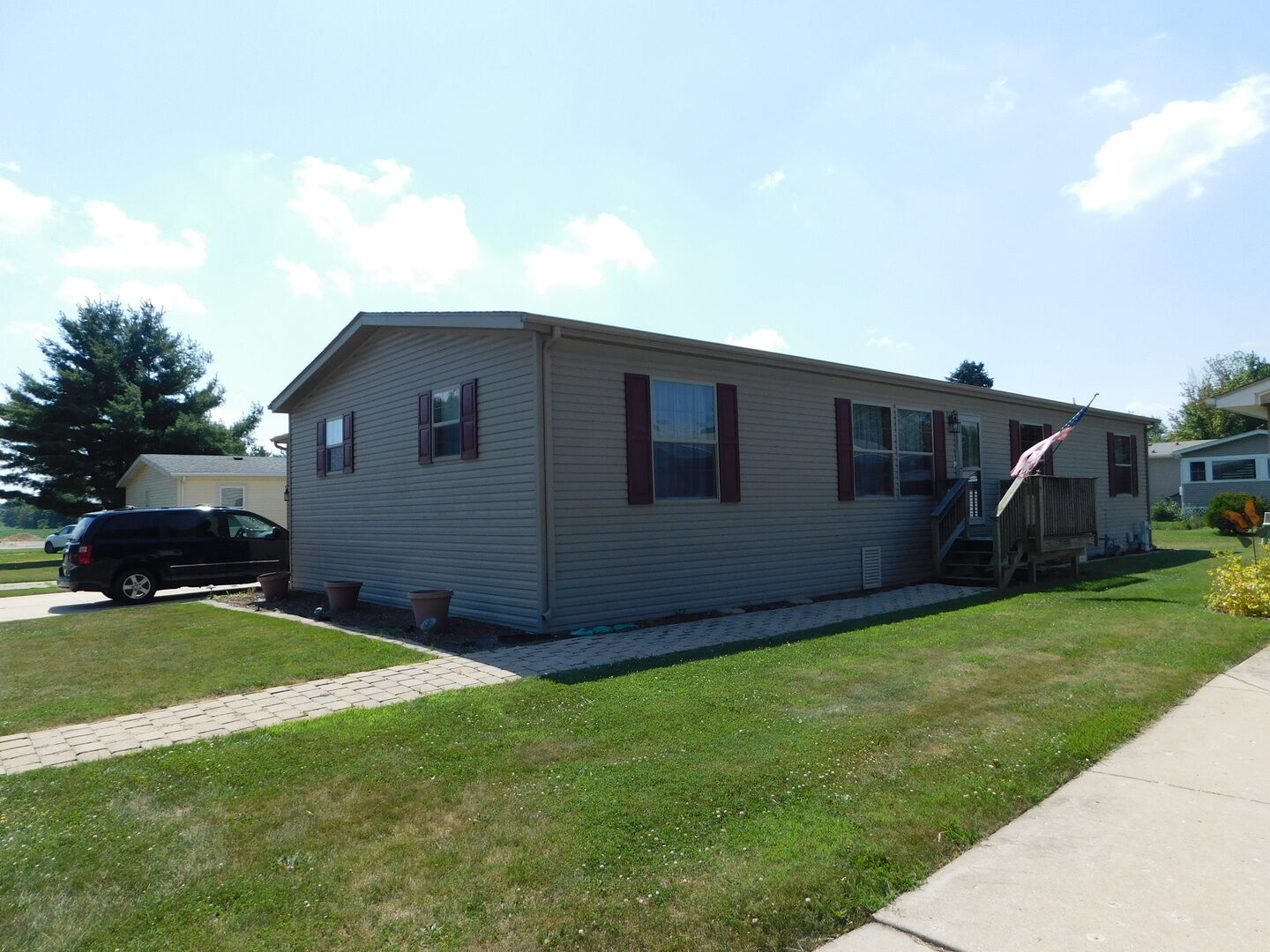Property Photo:  13 Hickory Lane  IL 60548 