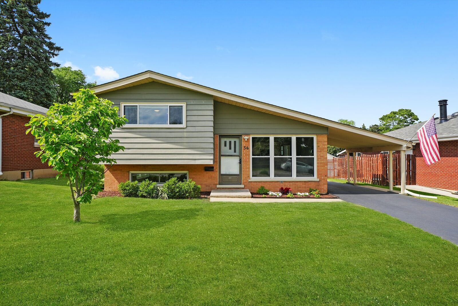 Property Photo:  56 W Granville Avenue  IL 60172 