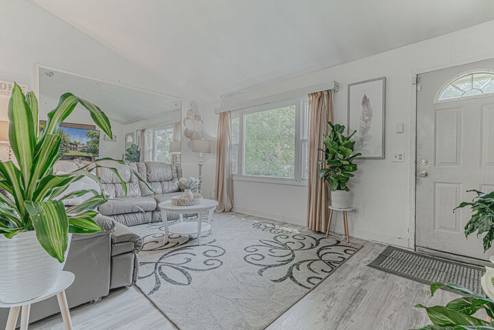 Property Photo: 2025 Hermon Avenue IL 60099