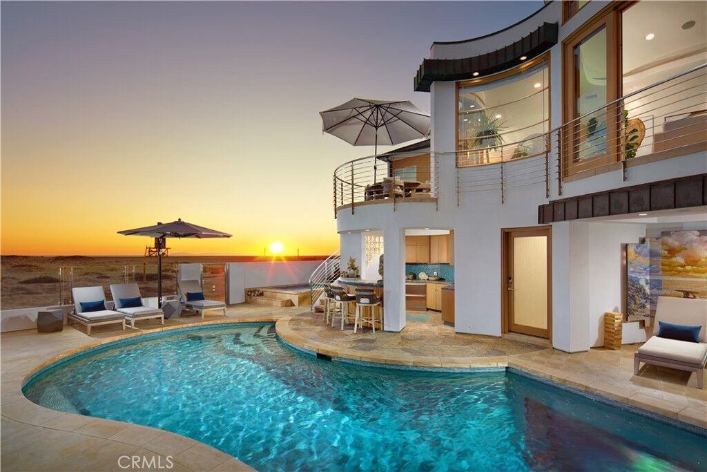 Property Photo:  1510 E Oceanfront  CA 92661 