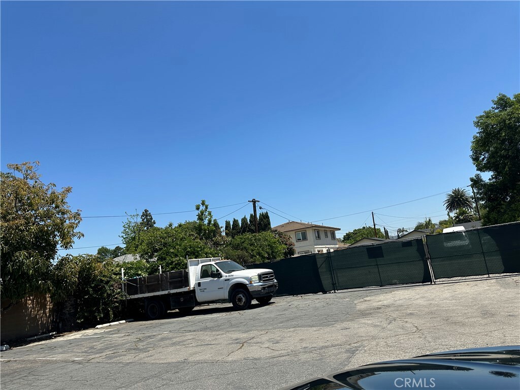 Property Photo:  2117 N Orange Olive Road  CA 92865 