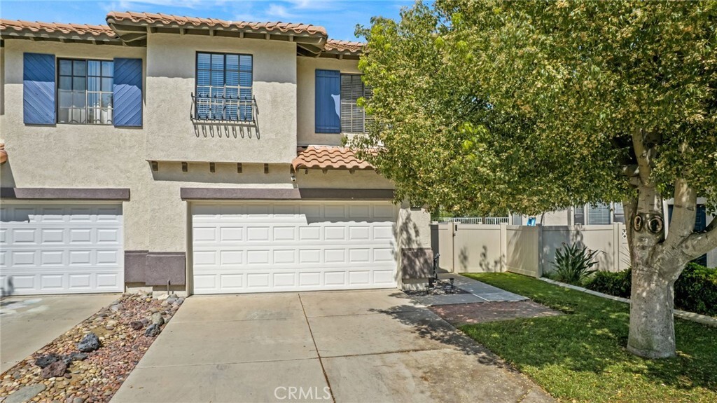 Property Photo:  1519 San Rafael Place  CA 92882 