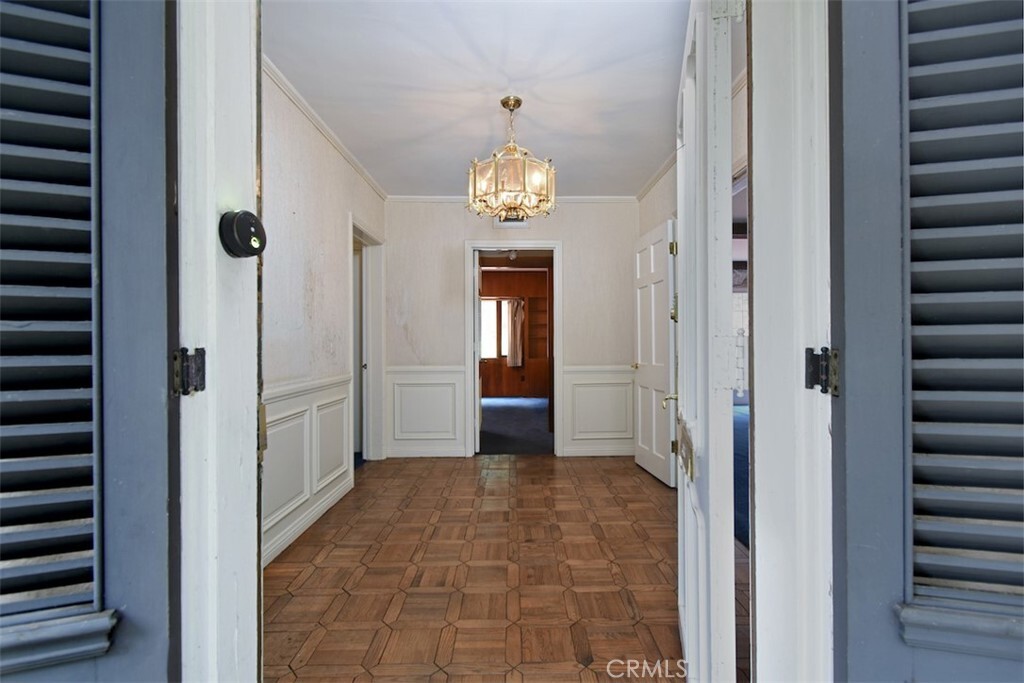 Property Photo: 4312 Noble Avenue CA 91403