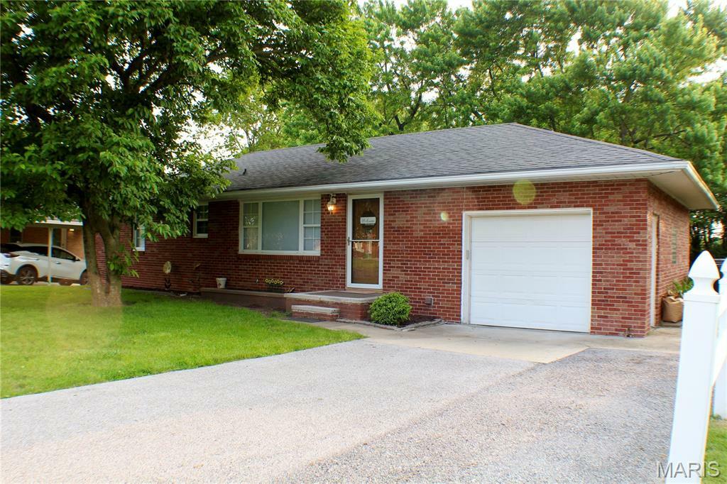 Property Photo: 481 Sullivan Street IL 62024