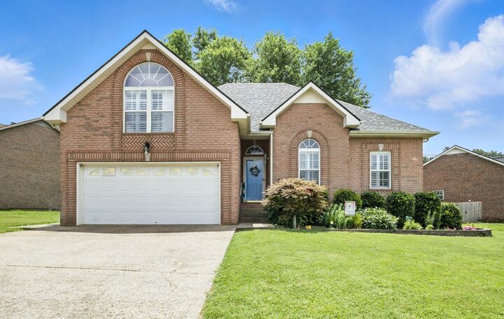 Property Photo: 125 Cherokee Dr TN 37188