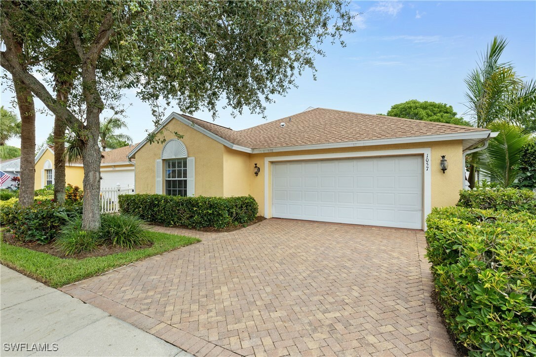 Property Photo: 1057 Silverstrand Drive FL 34110