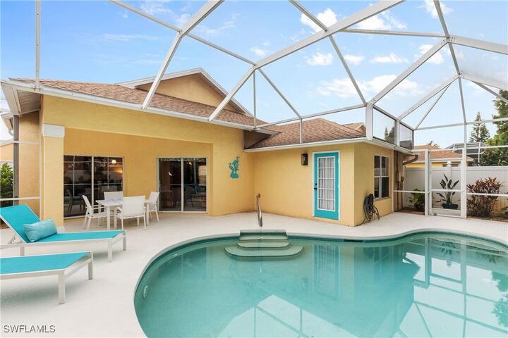 Property Photo:  1057 Silverstrand Drive  FL 34110