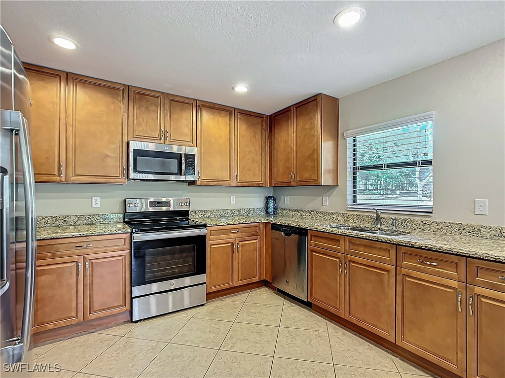 Property Photo: 14075 Canyon Swallow Road FL 34614