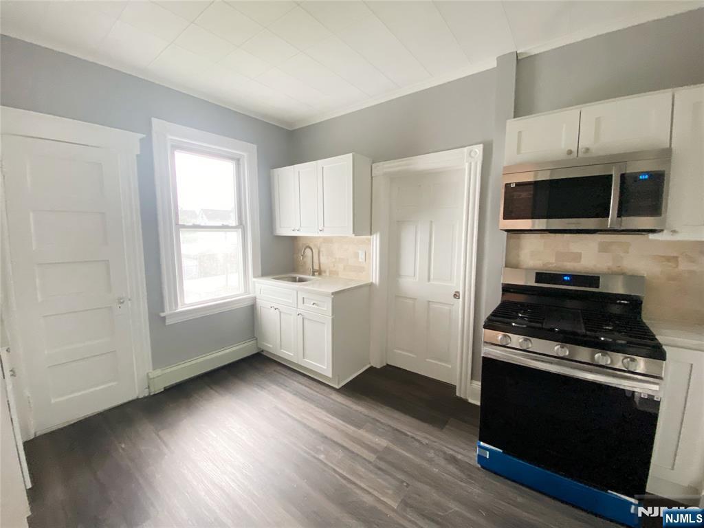 Property Photo:  289 Parker Avenue 2  NJ 07011 