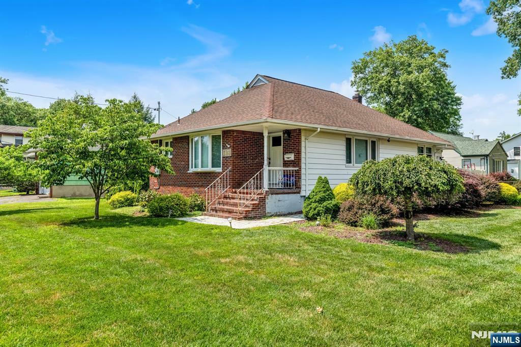 321 Henley Avenue  New Milford NJ 07646 photo