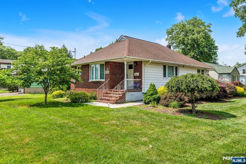 321 Henley Avenue  New Milford NJ 07646 photo