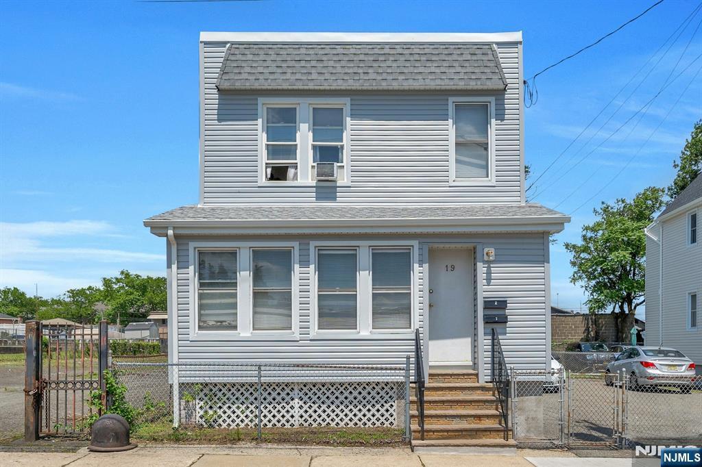 Property Photo:  17-19 Ann Street  NJ 07032 