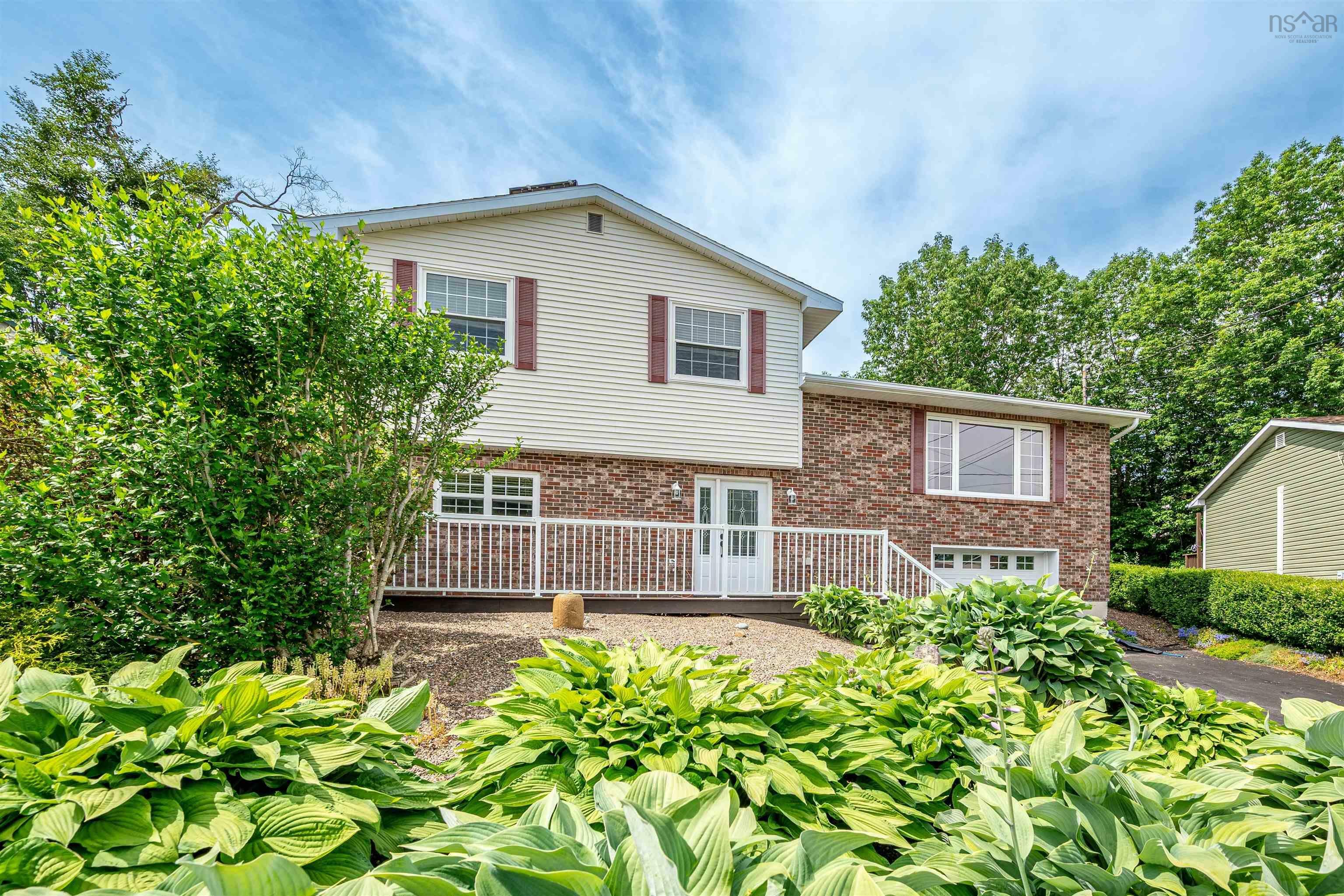 Property Photo: 12 Nausett Crescent NS B2W 5A3