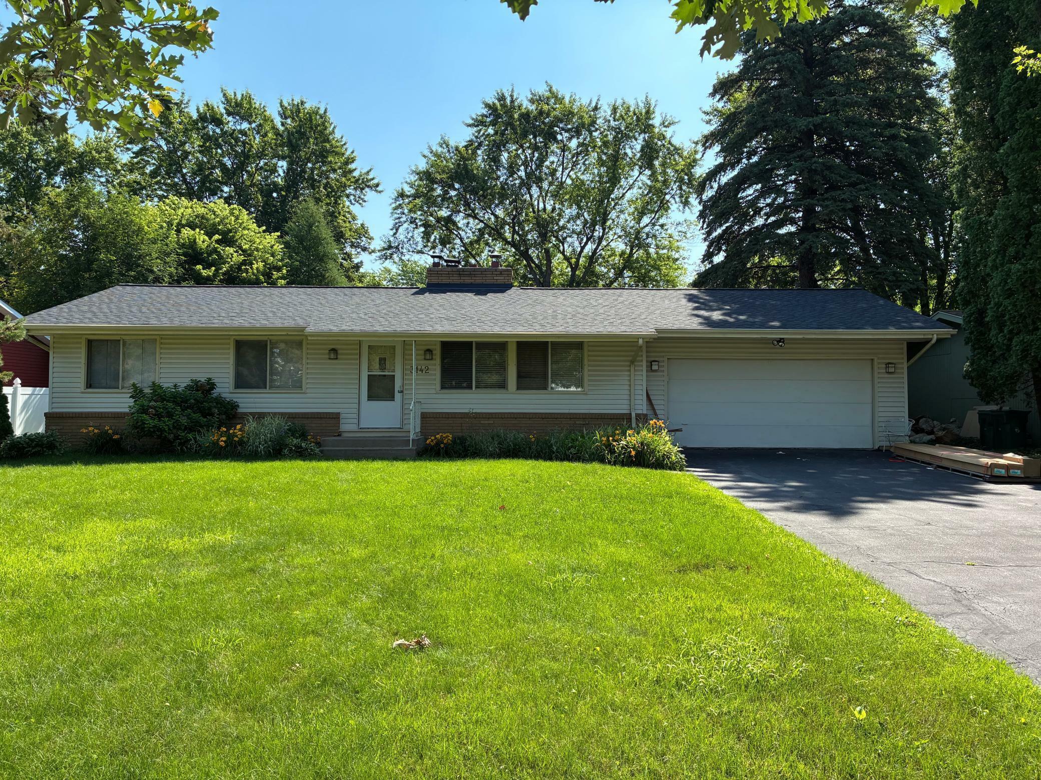 Property Photo: 3142 Boone Avenue N MN 55427